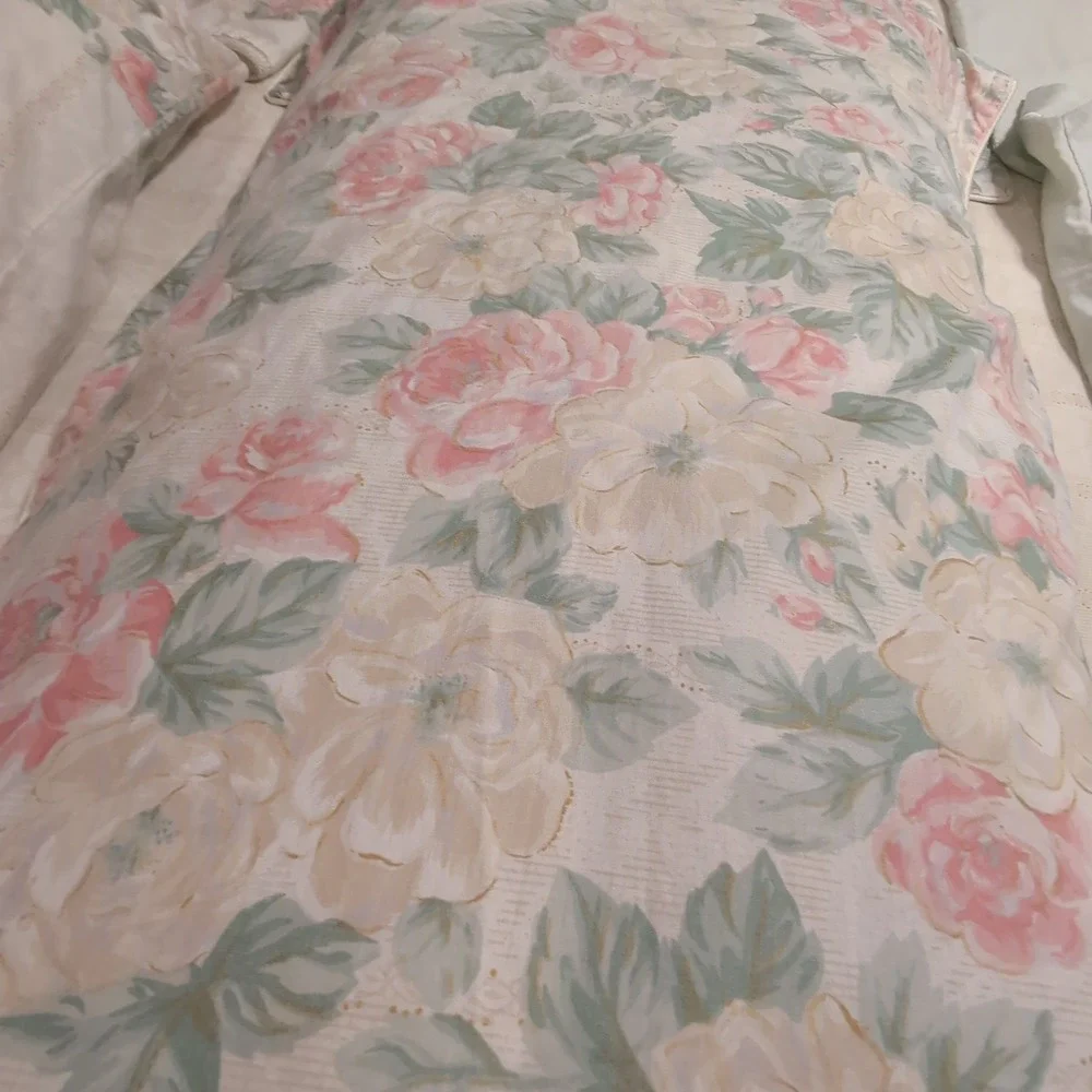Vtg Eileen West King/Queen Sheet Set Cream‎ Floral Cotton USA 6 pillowcases READ